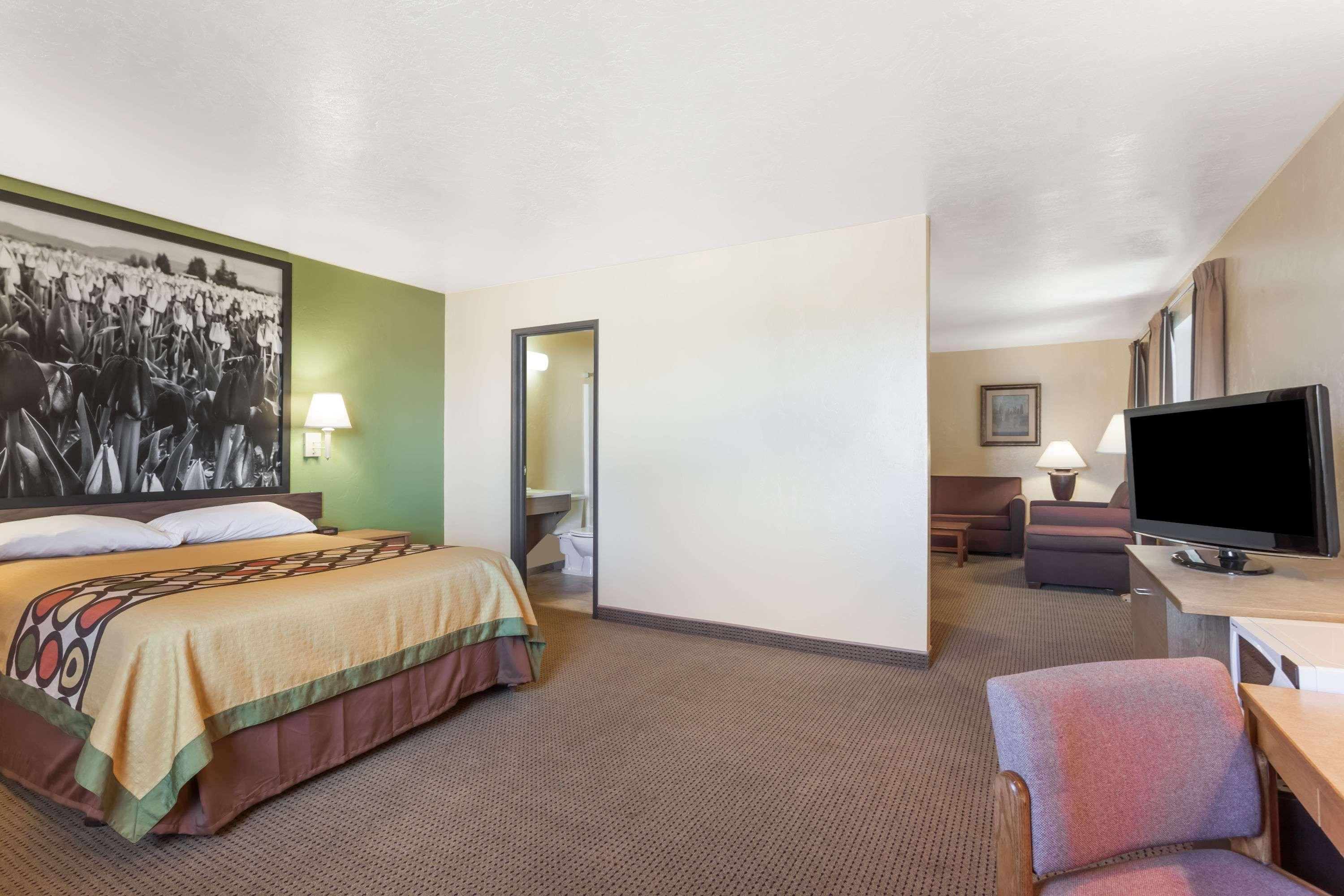 Surestay Hotel By Best Western Ellensburg Exterior photo