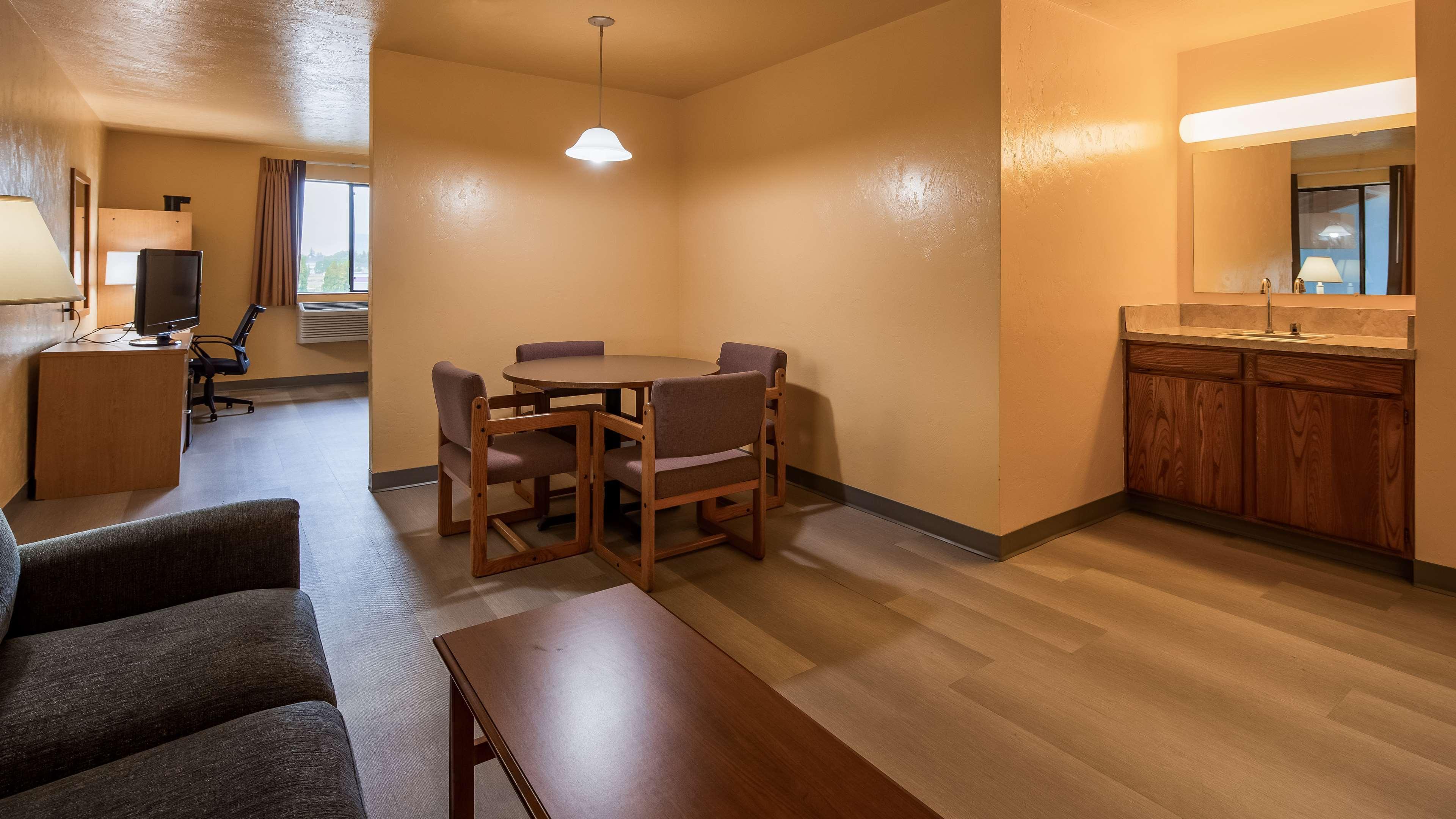 Surestay Hotel By Best Western Ellensburg Exterior photo