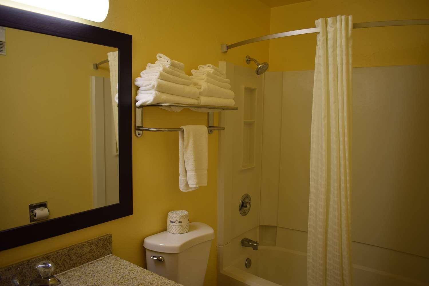 Surestay Hotel By Best Western Ellensburg Exterior photo