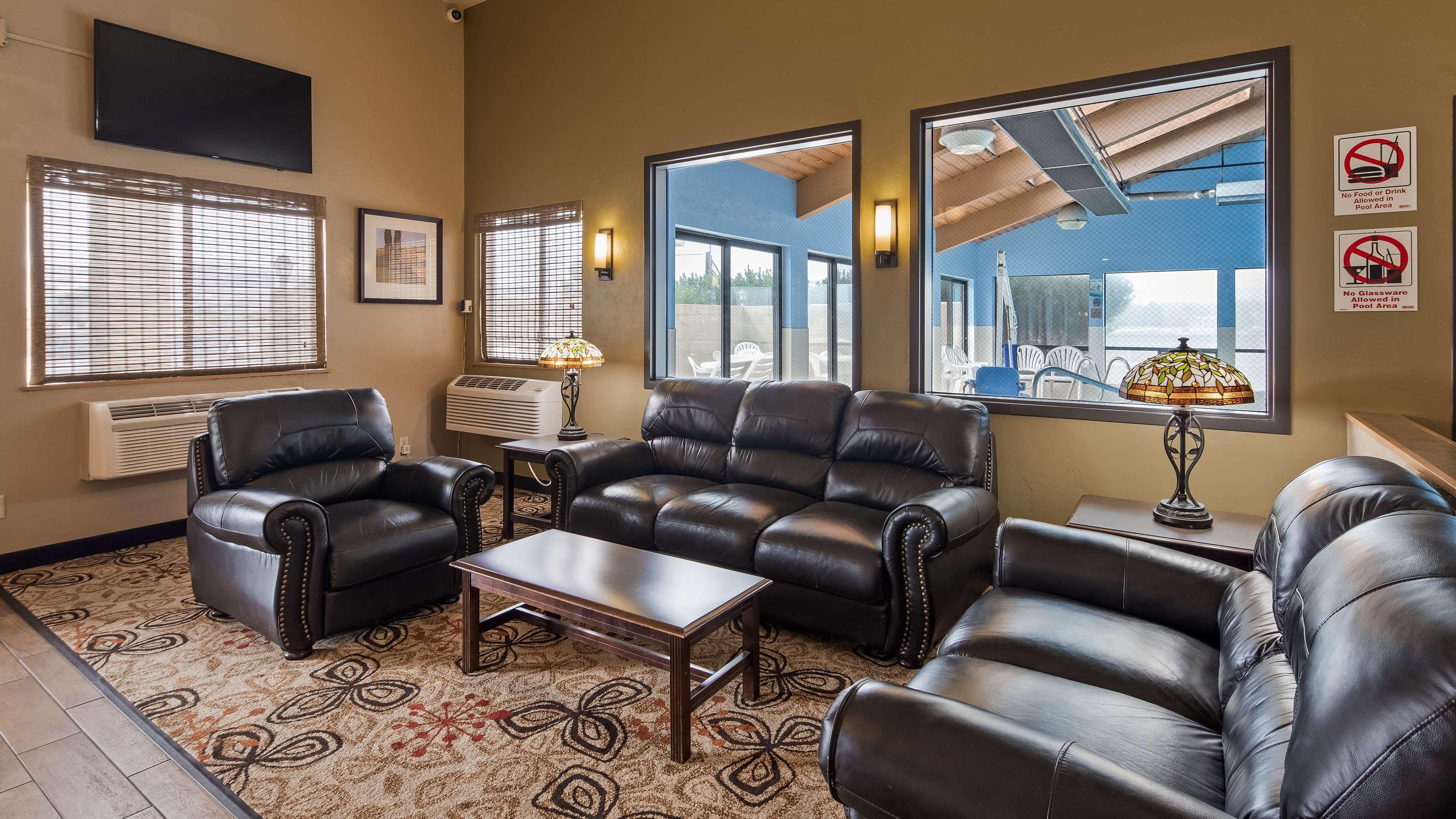 Surestay Hotel By Best Western Ellensburg Exterior photo